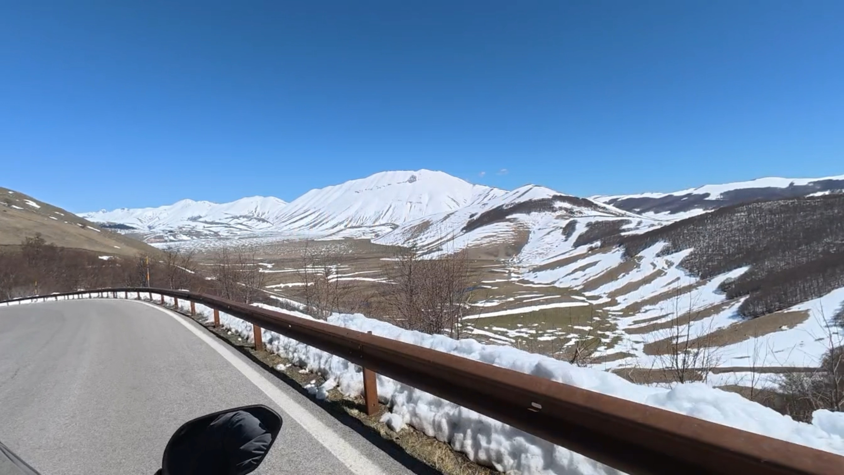 Featured image of post Tour dei Monti Sibillini